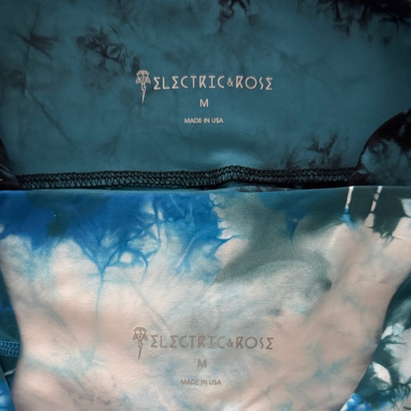 Electric & Rose Women’s 2pc bundle Tie-Dye Leggings and Bike Shorts - Picture 4 of 4